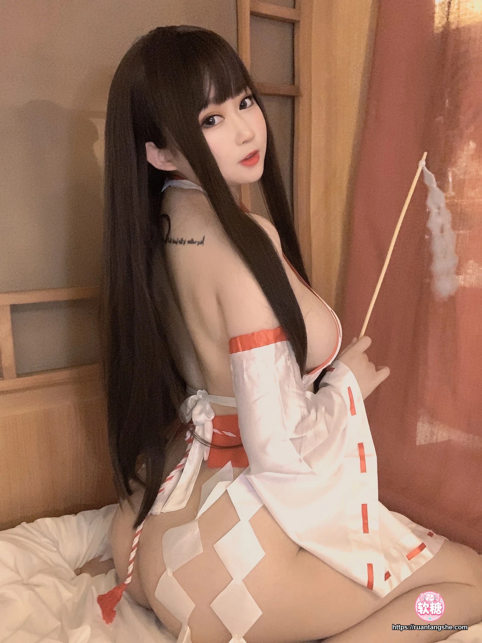 依酱 依酱 NO.36 - 女巫