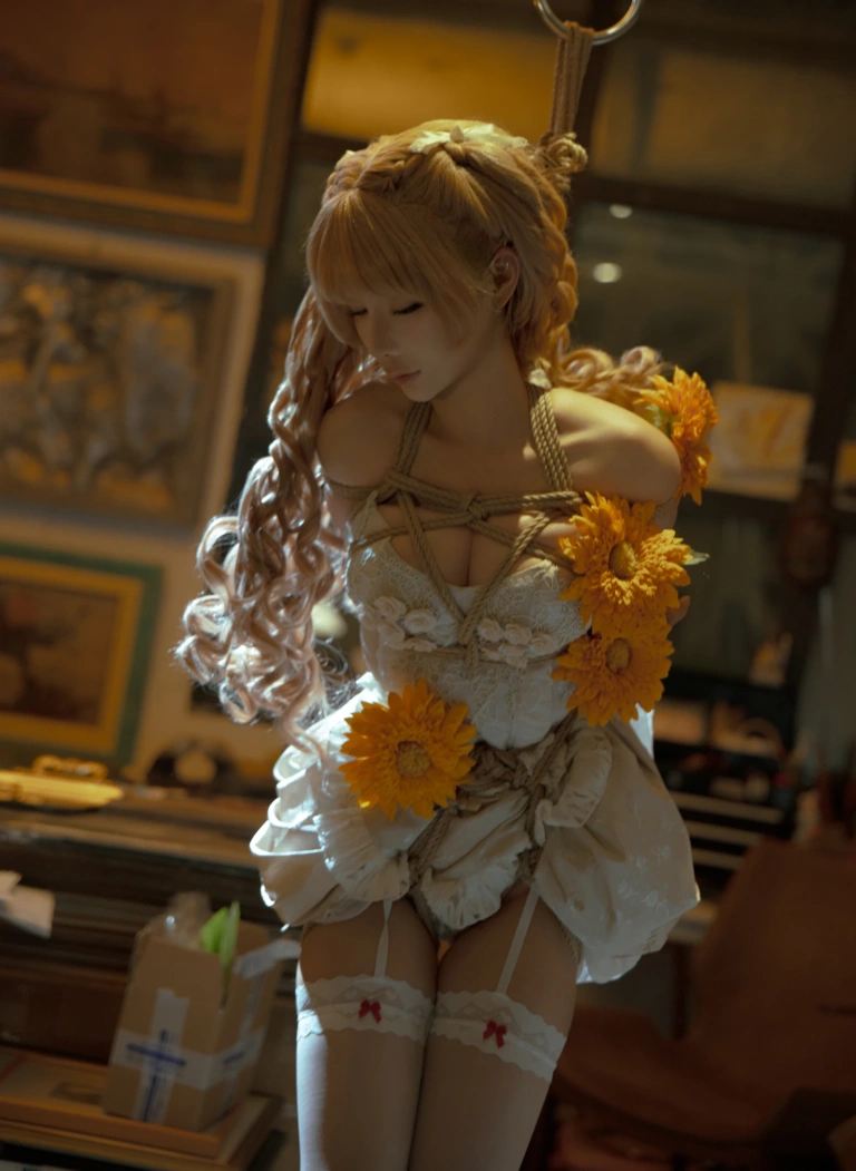 蠢沫沫《向日葵绳》写真图集 17P｜在线预览与图包下载