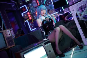 周叽是可爱兔兔《树城兔女郎》写真图集 28P｜在线预览与图包下载