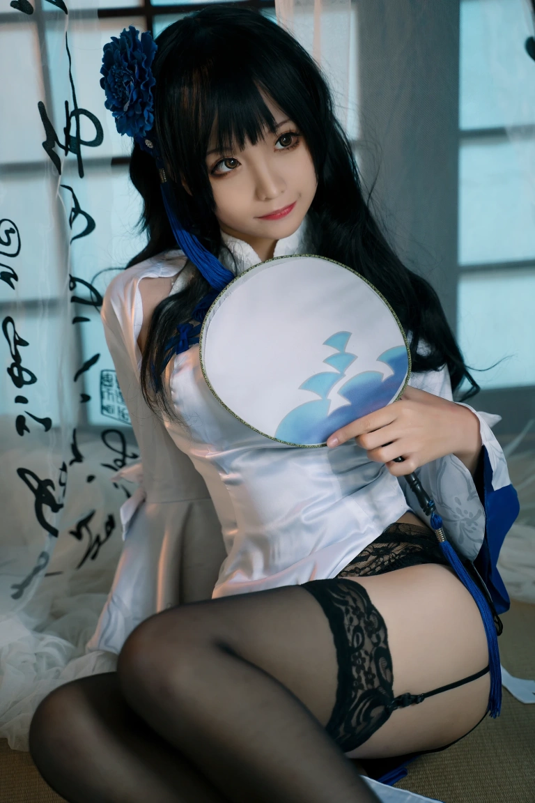 蠢沫沫《95式旗袍》写真图集 11P｜在线预览与图包下载