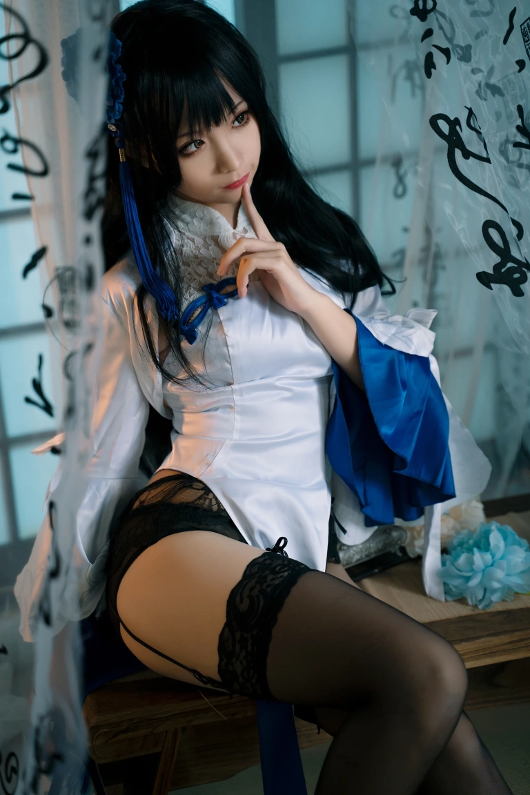 蠢沫沫《95式旗袍》写真图集 11P｜在线预览与图包下载