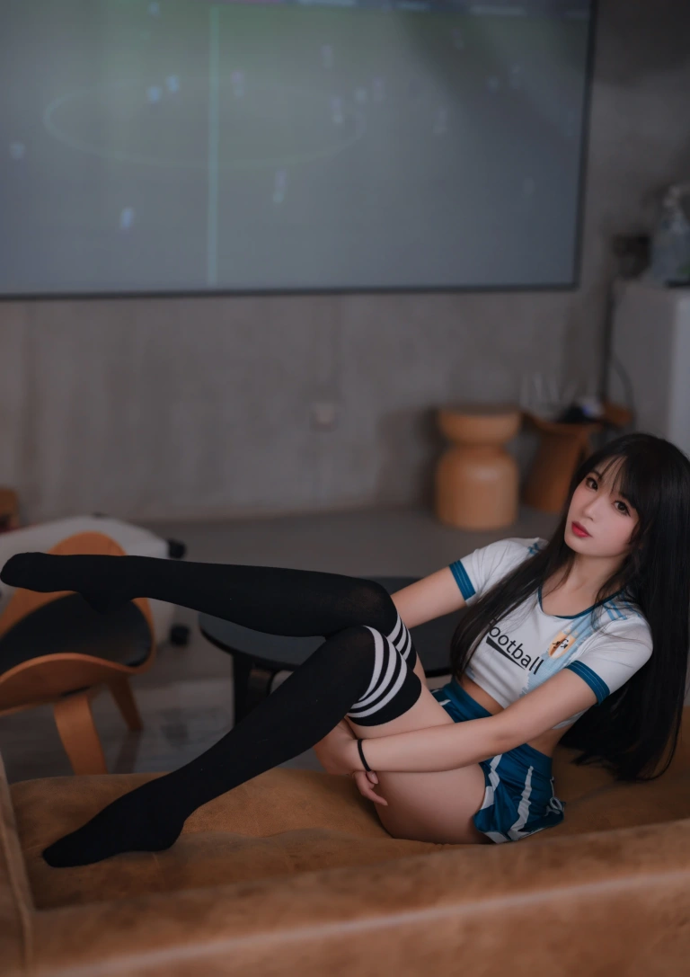 轩萧学姐《NO.43 – 足球宝贝》写真图集 64P+1V｜在线预览与图包下载