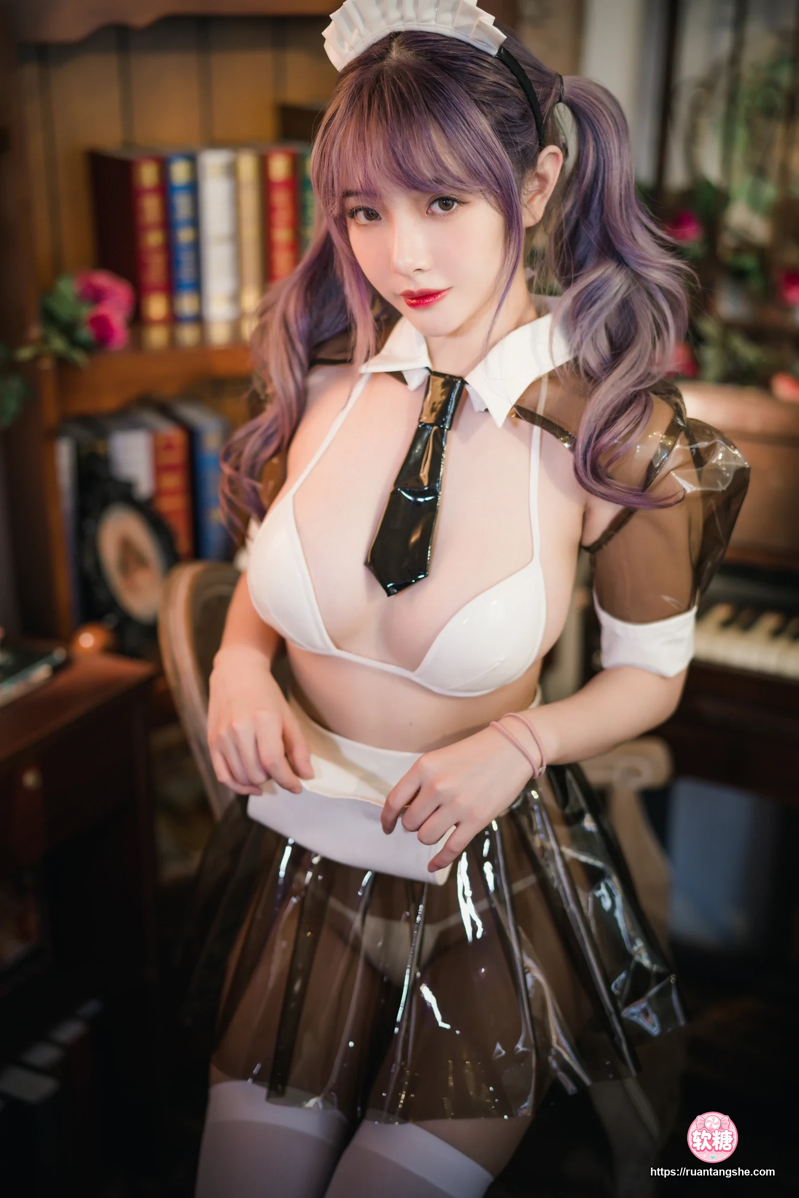 雯仔不讲道理 雯仔不讲道理 NO.48 - 透明皮衣女仆