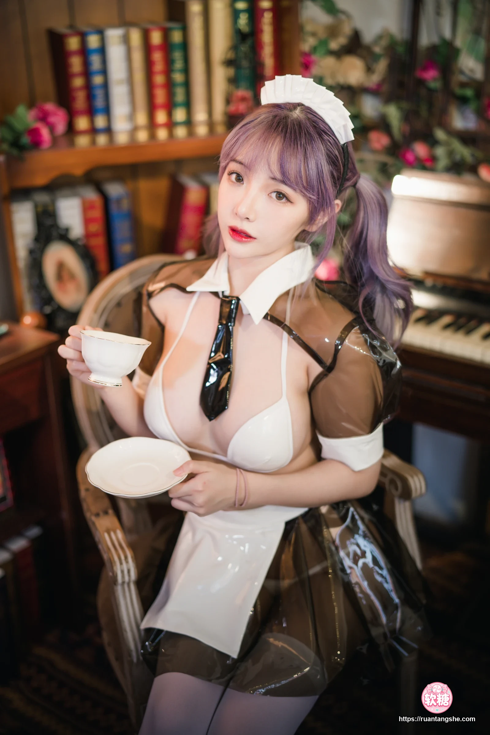 雯仔不讲道理 雯仔不讲道理 NO.48 - 透明皮衣女仆