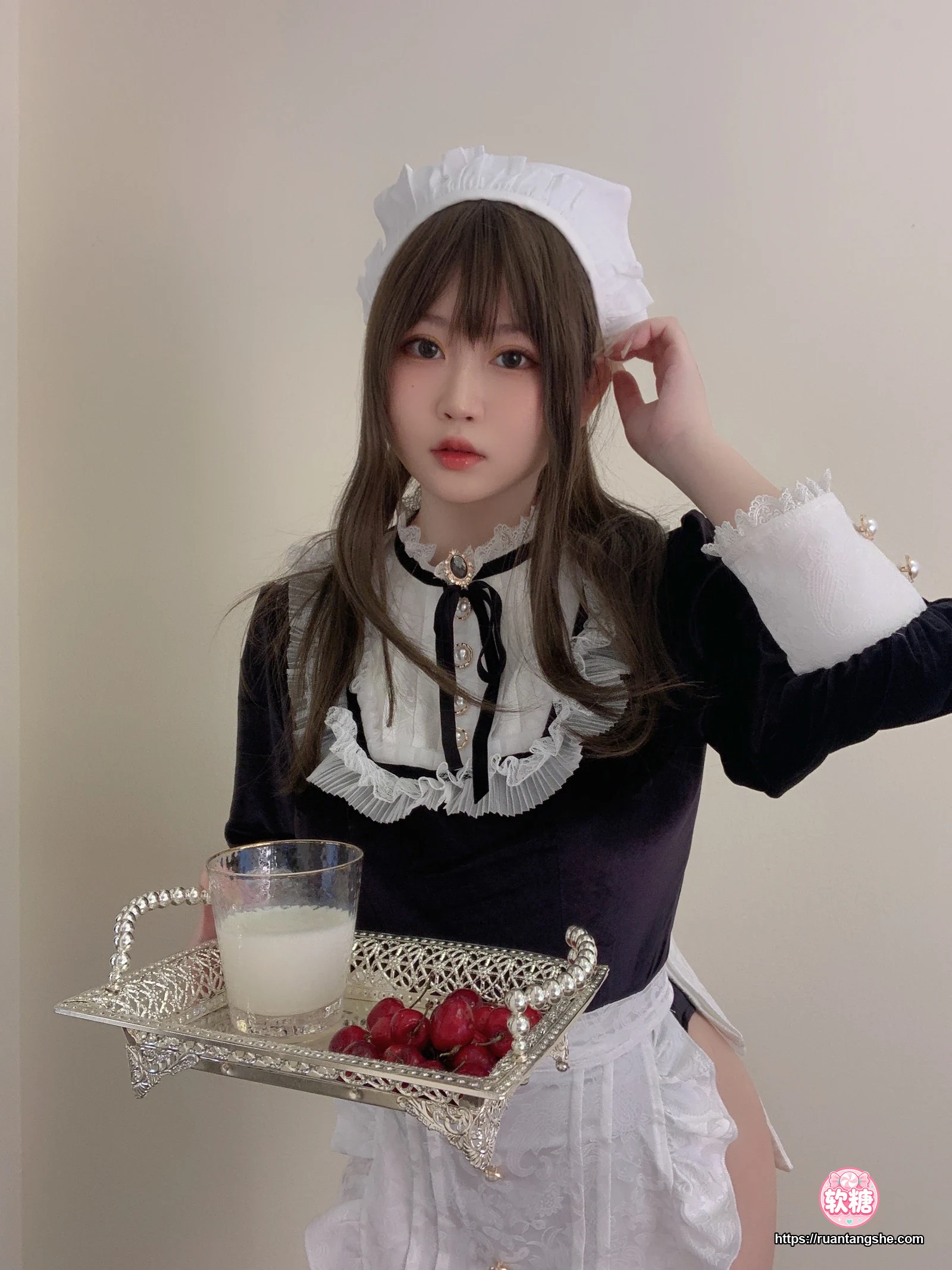 依酱 依酱 NO.48 - 女仆馆长