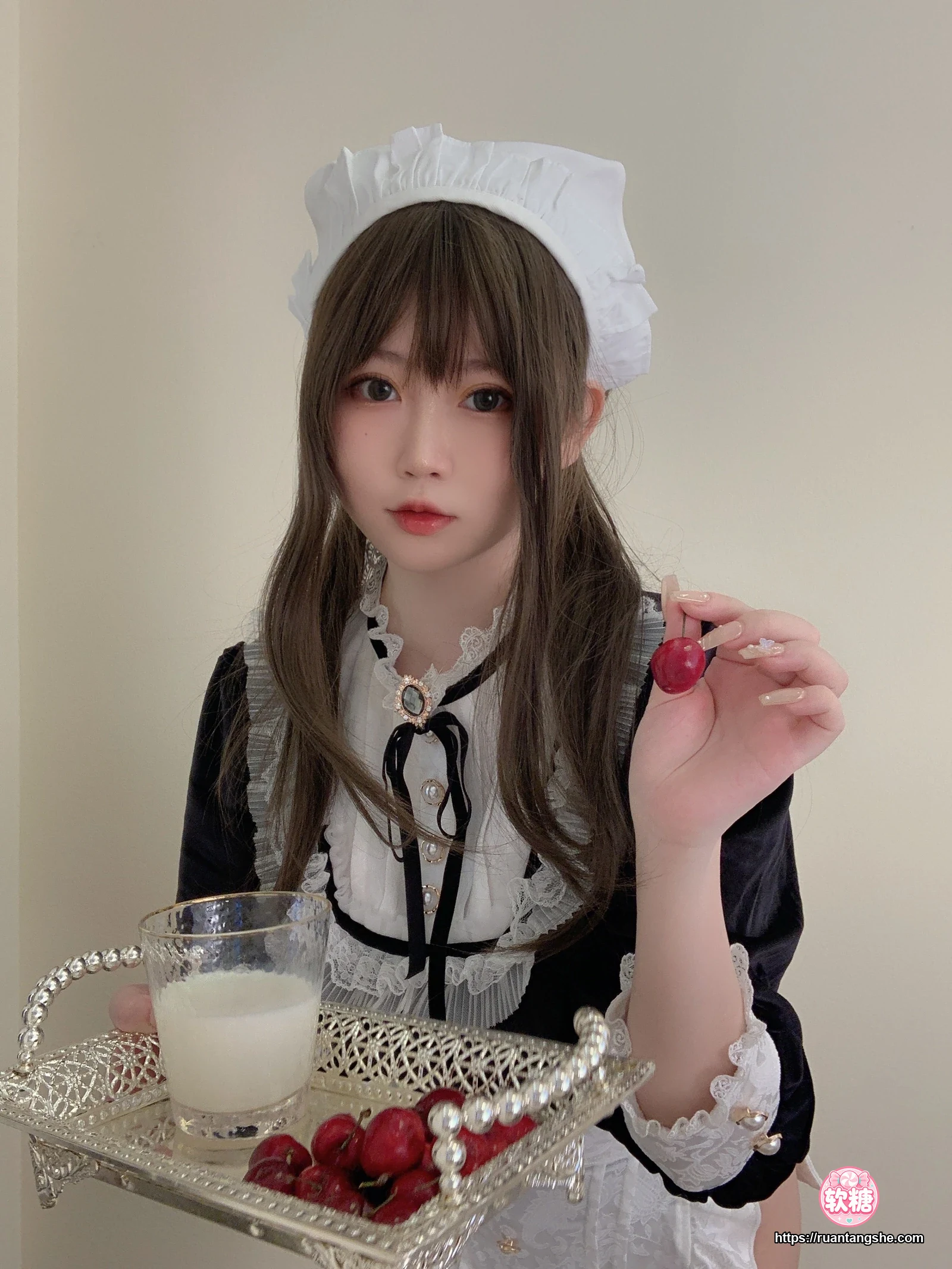 依酱 依酱 NO.48 - 女仆馆长