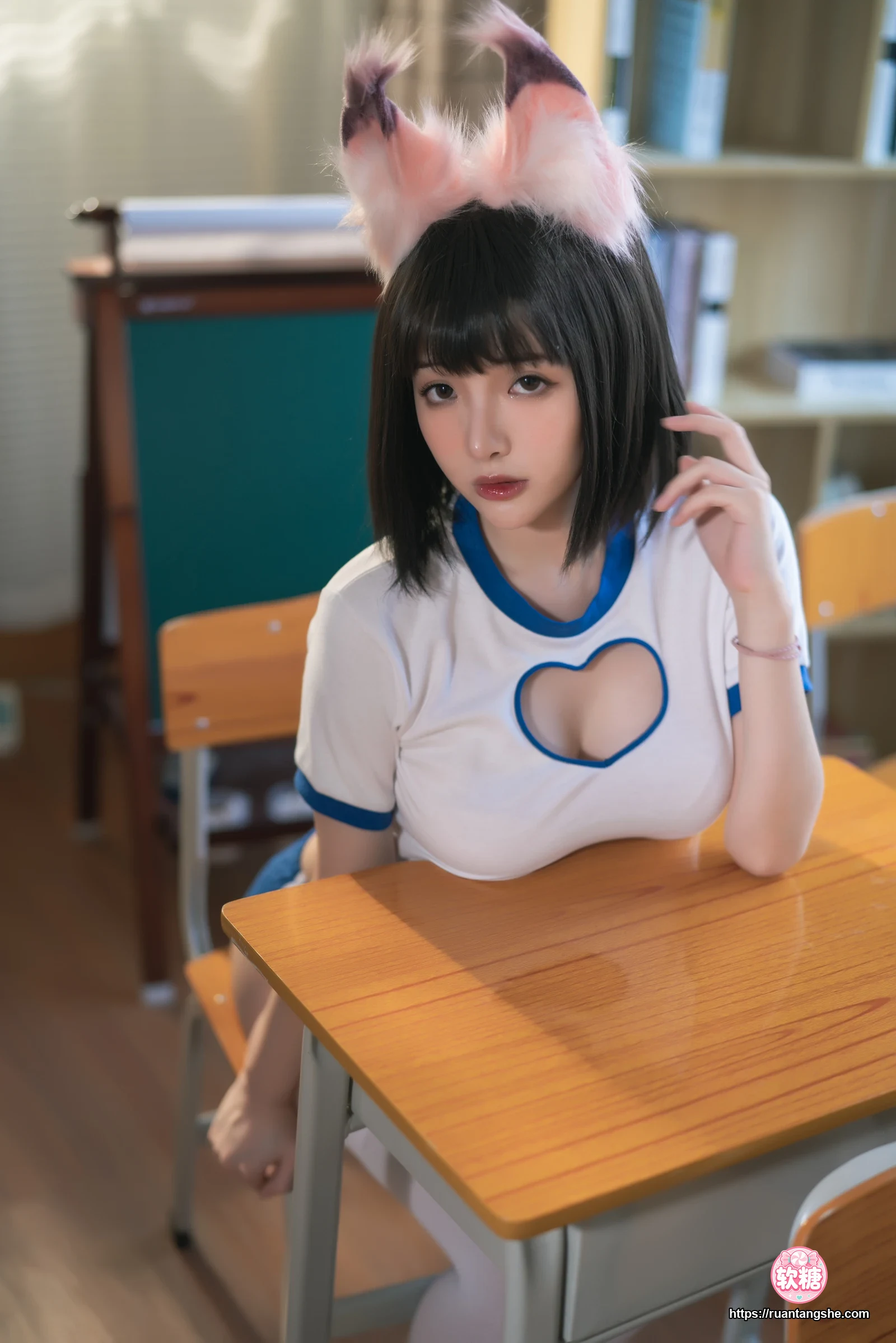 雯仔不讲道理 雯仔不讲道理 NO.50 - 运动服猫咪
