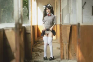 桜井宁宁《废墟jk》写真图集 74P｜在线预览与图包下载