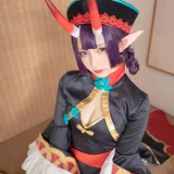 神楽坂真冬《第三季 序号5：《果実の酒気》酒吞cos》写真图集 150P+3V｜在线预览与图包下载