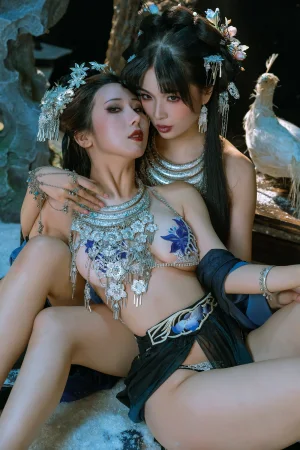 轩萧学姐《NO.56 – 苗疆少女（&奶桃桃）》写真图集 24P+1V｜在线预览与图包下载