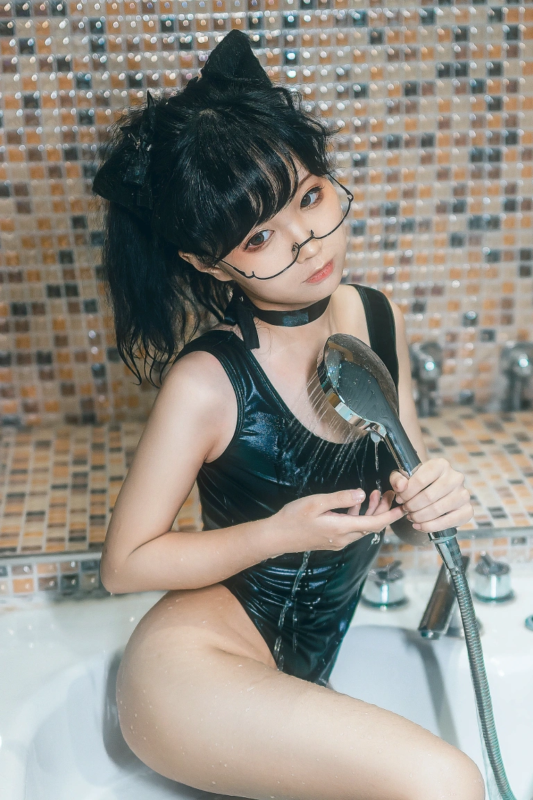 蠢沫沫《猫耳死库水》写真图集 40P｜在线预览与图包下载