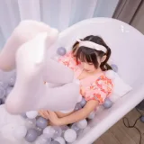 神楽坂真冬《第三季 序号15：《ガールズパフェ》雪糕少女》写真图集 150P+2V｜在线预览与图包下载