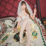 神楽坂真冬《第三季 序号19：《光の囁き》光の修女》写真图集 150P+2V｜在线预览与图包下载