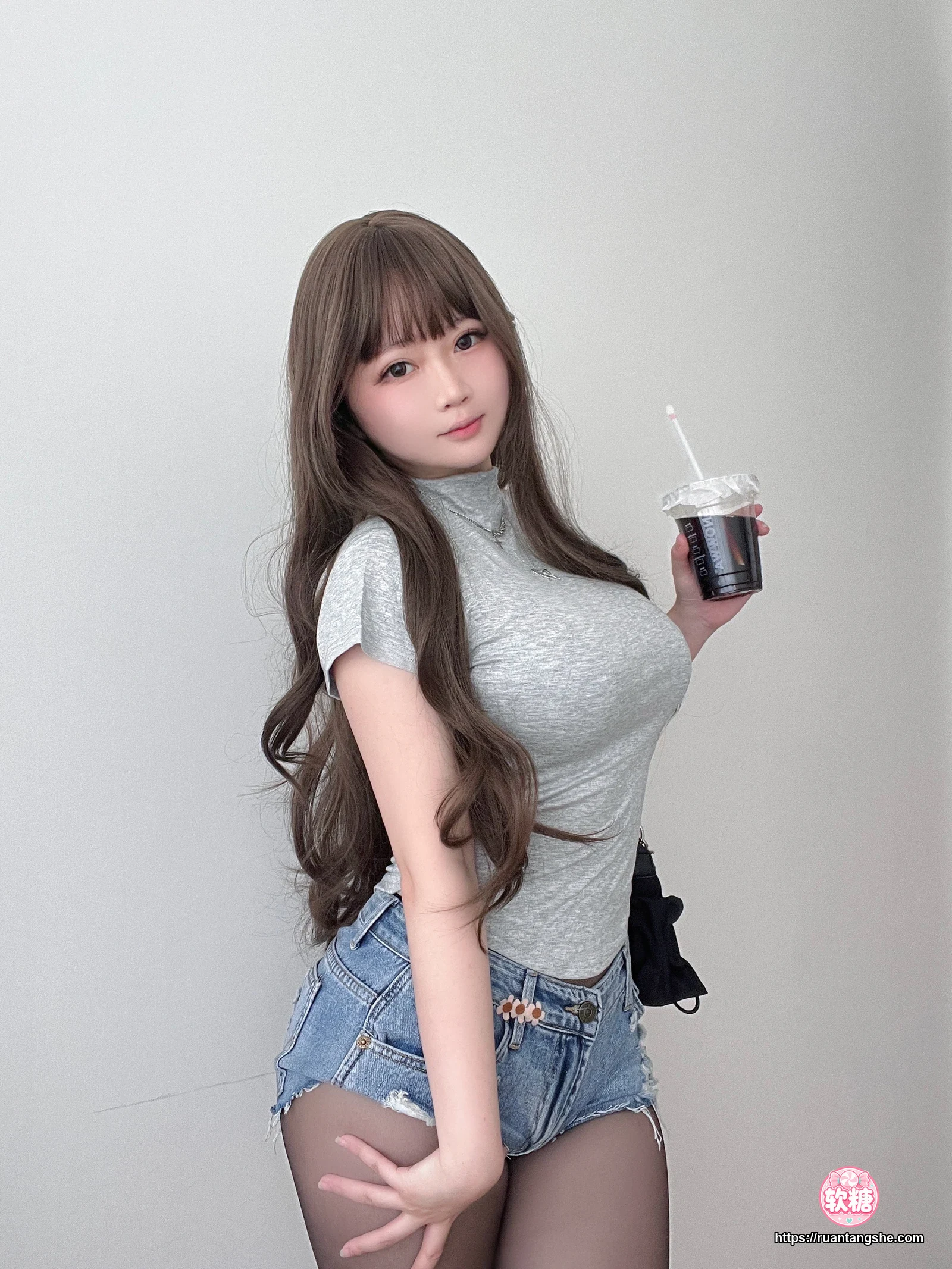 依酱 依酱 NO.70 - 学姐的背影
