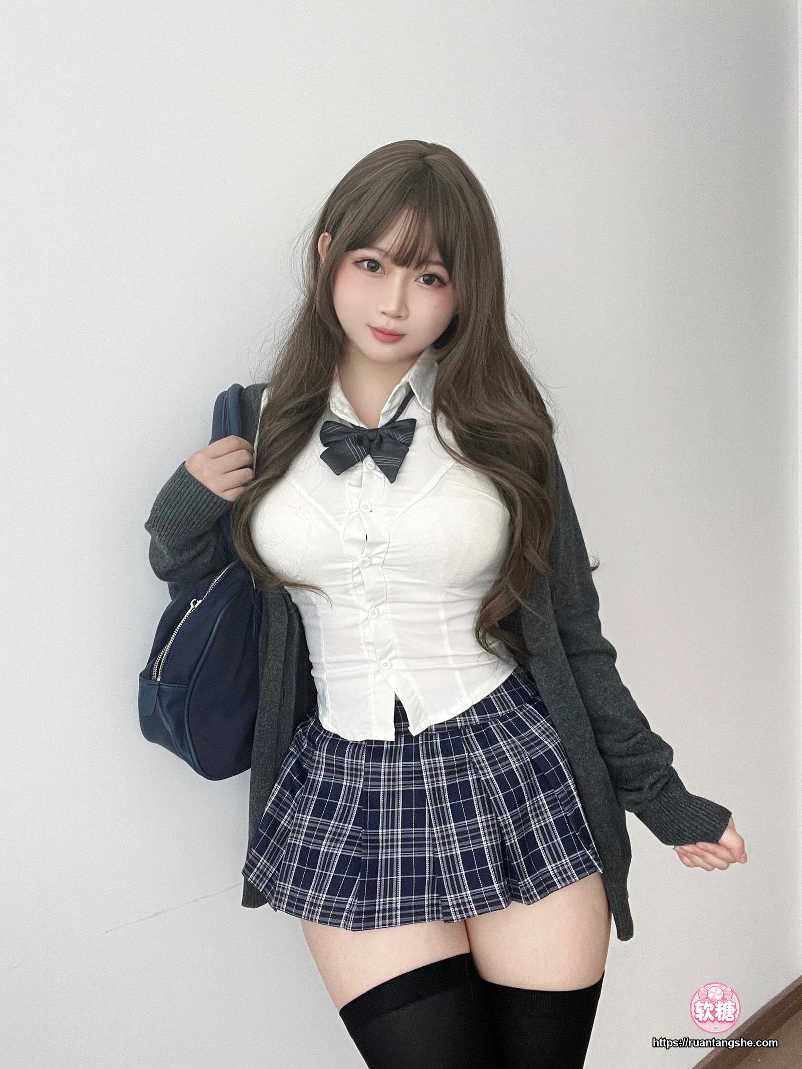 依酱 依酱 NO.72 - 学姐的日常