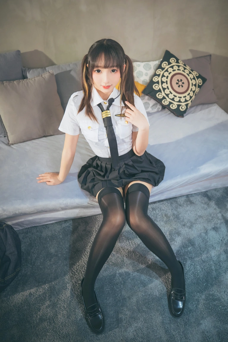 神楽坂真冬《第三季 序号24：「お帰りなさい、指揮官」》写真图集 150P+2V｜在线预览与图包下载