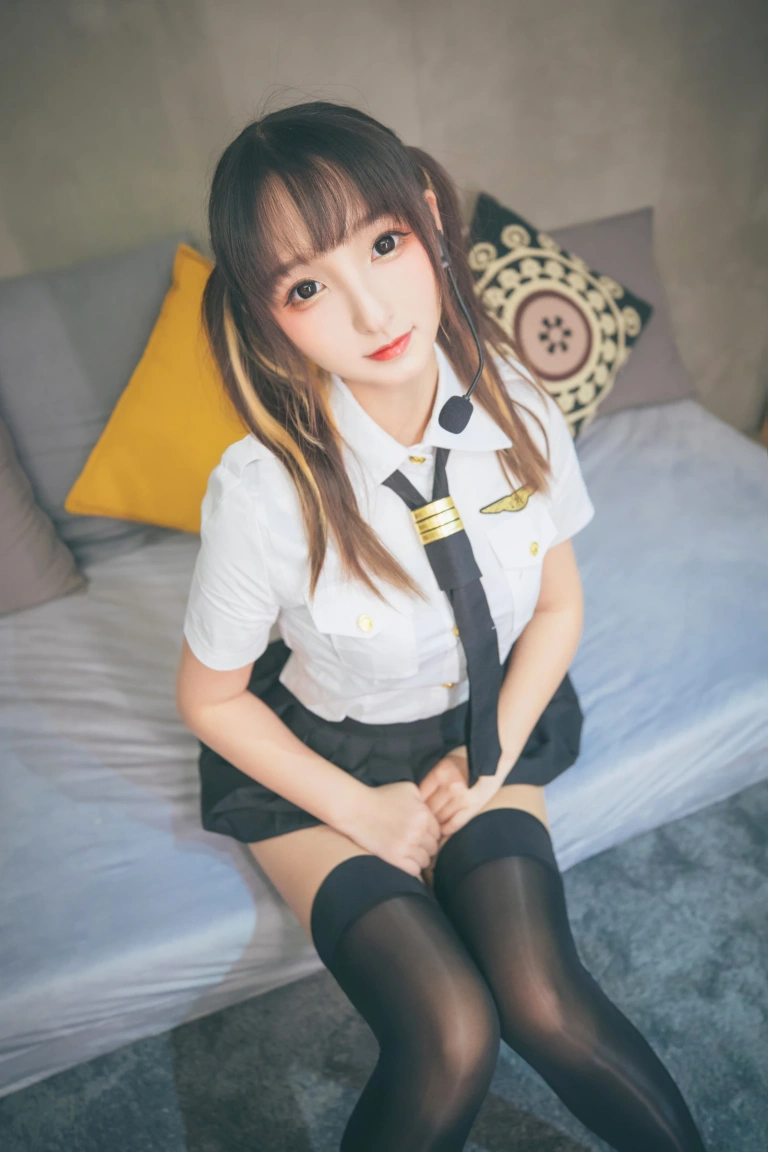 神楽坂真冬《第三季 序号24：「お帰りなさい、指揮官」》写真图集 150P+2V｜在线预览与图包下载