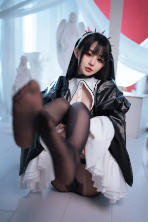 桜井宁宁《皮衣修女》写真图集 60P｜在线预览与图包下载