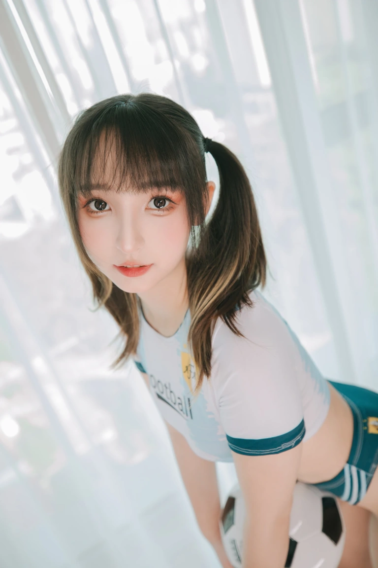 神楽坂真冬《第三季 序号32：《ハーフタイム》啦啦队少女》写真图集 150P+2V｜在线预览与图包下载