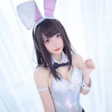 神楽坂真冬《第三季 序号33：兔女郎与钢管《バニーバブル》》写真图集 150P+2V｜在线预览与图包下载