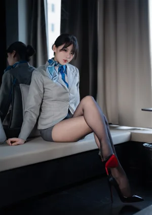 轩萧学姐《NO.82 – 空姐室内黑丝》写真图集 75P+1V｜在线预览与图包下载