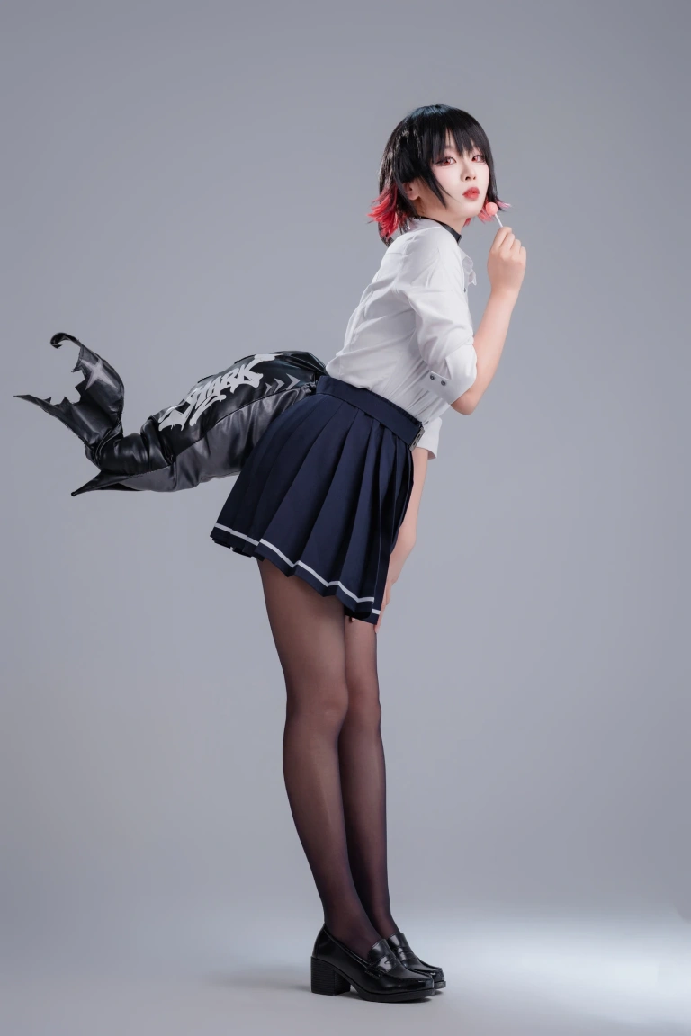 轩萧学姐《NO.84 – 绝区零 鲨鱼妹JK》写真图集 100P+1V｜在线预览与图包下载
