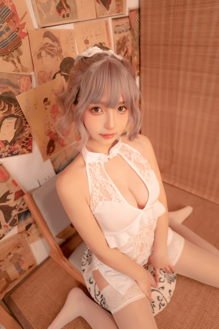 神楽坂真冬《第四季 序号3：《白旗袍》》写真图集 75P｜在线预览与图包下载