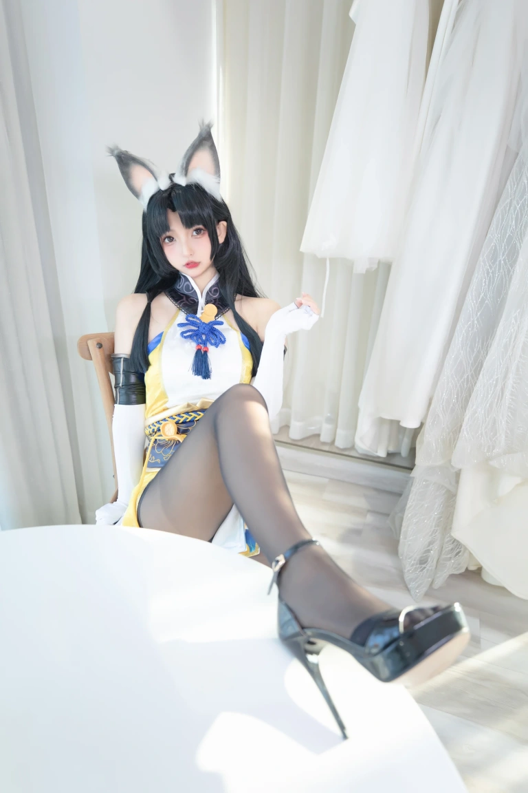 神楽坂真冬《第四季 序号8：《黑丝胡桃》》写真图集 75P｜在线预览与图包下载