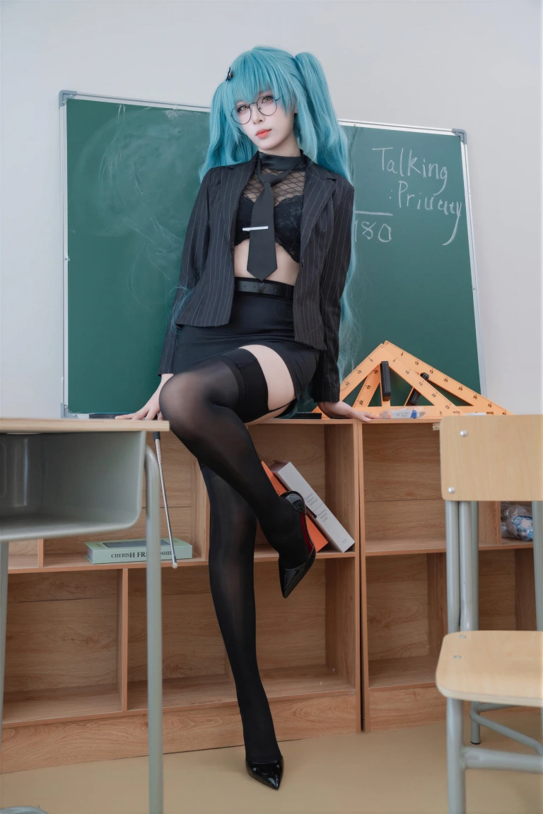 轩萧学姐《NO.97 – 胜利女神：妮姬 普丽瓦蒂 严厉教诲》写真图集 104P+1V｜在线预览与图包下载