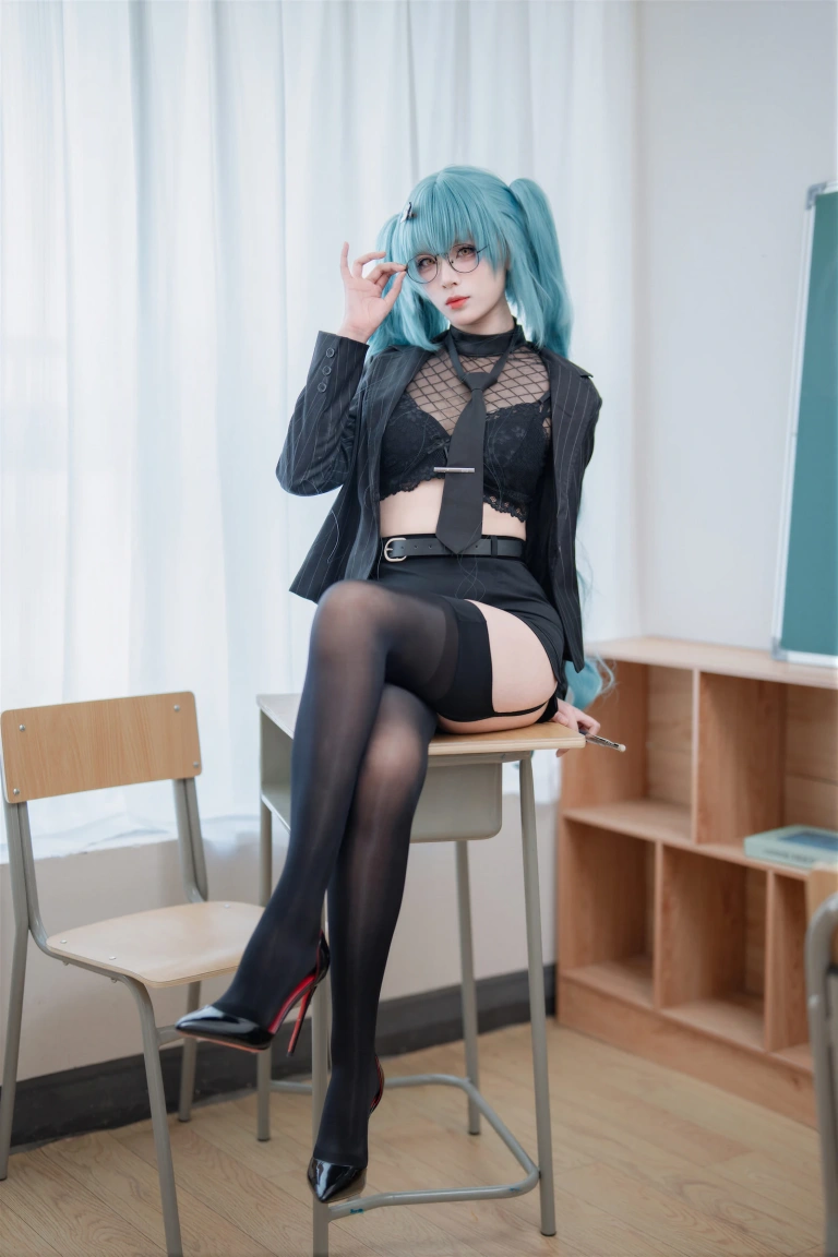 轩萧学姐《NO.97 – 胜利女神：妮姬 普丽瓦蒂 严厉教诲》写真图集 104P+1V｜在线预览与图包下载