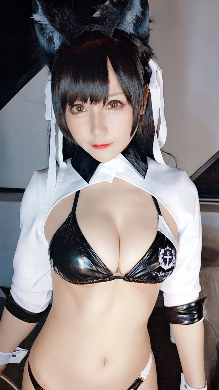 Nyako喵子《爱宕机车》写真图集 17P｜在线预览与图包下载