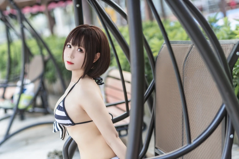 Nyako喵子《加藤惠泳装》写真图集 11P｜在线预览与图包下载