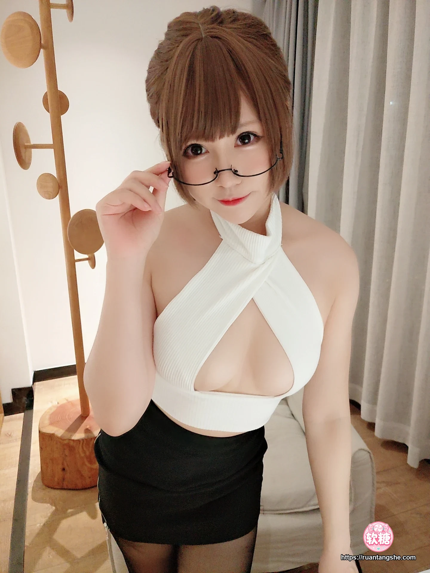 Nyako喵子 Nyako喵子 NO.024 - 自拍六连5开胸黑丝自拍