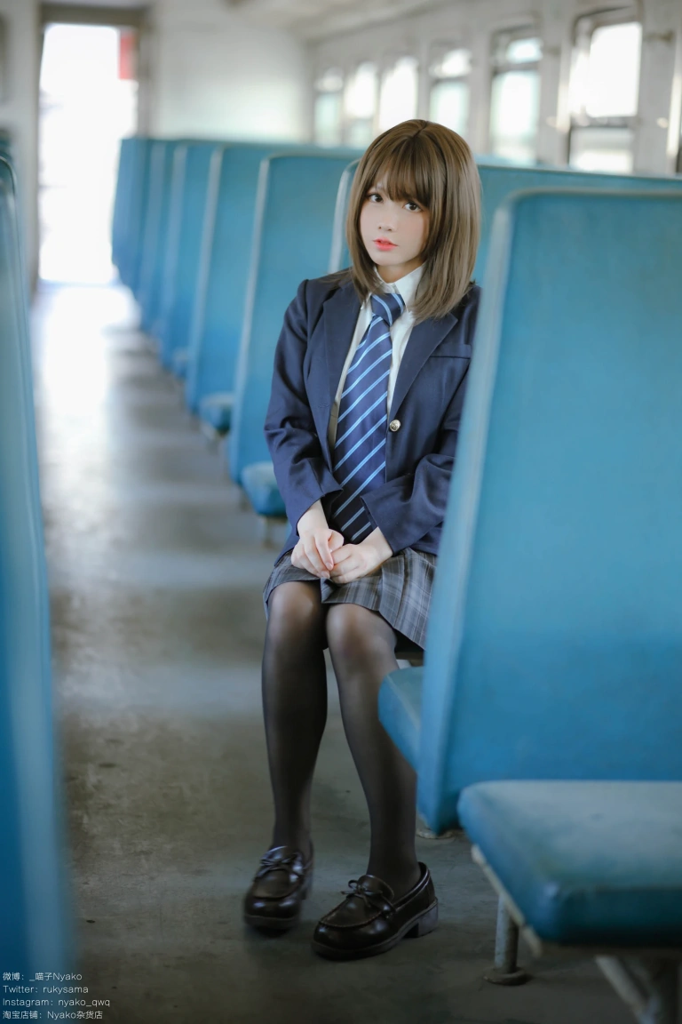 Nyako喵子《火车jk》写真图集 80P+1V｜在线预览与图包下载