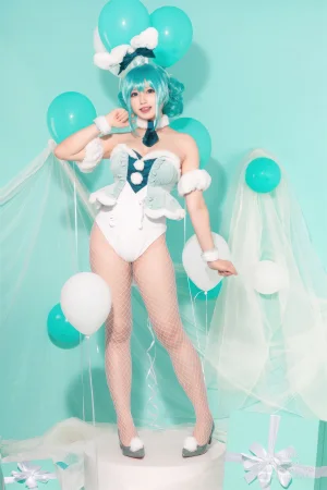 Nyako喵子《初音白兔》写真图集 41P｜在线预览与图包下载