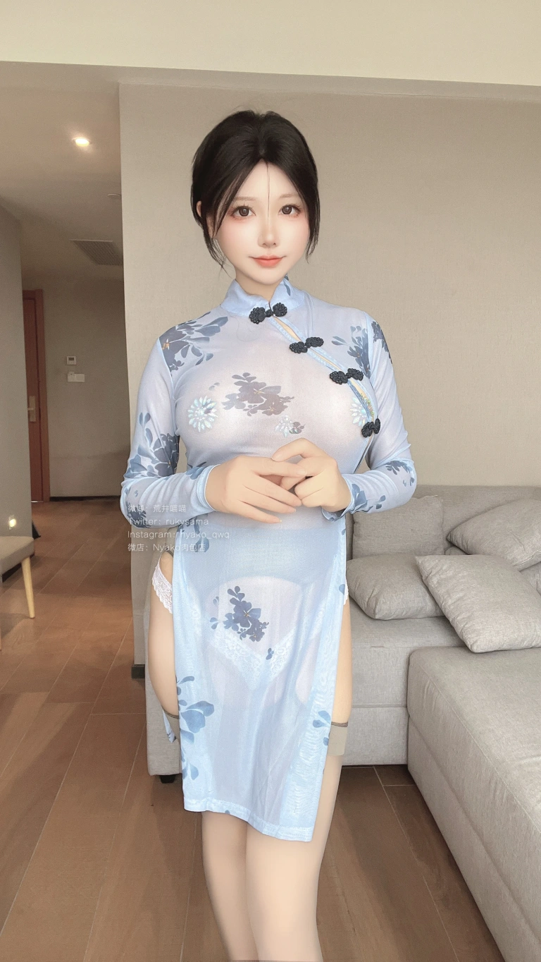 Nyako喵子《自撮り31 灰丝旗袍》写真图集 55P+1V｜在线预览与图包下载