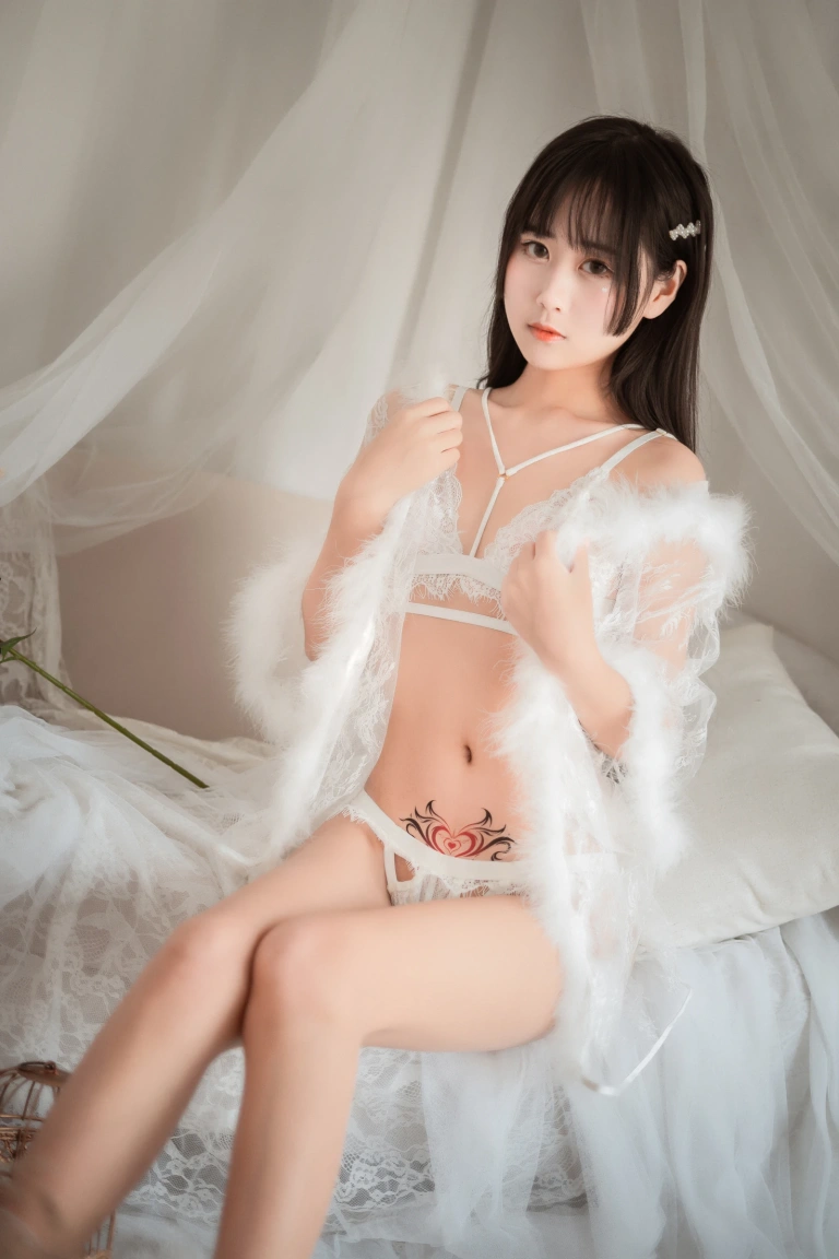萌芽儿o0《毛绒内衣》写真图集 27P｜在线预览与图包下载
