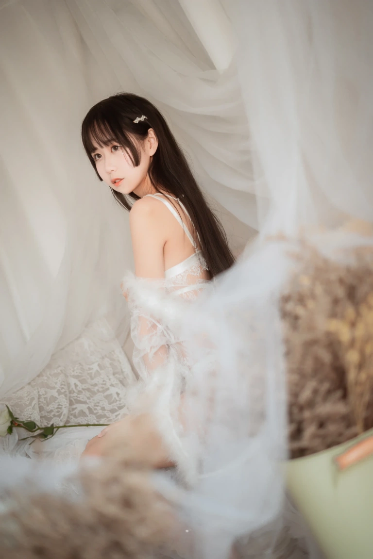 萌芽儿o0《毛绒内衣》写真图集 27P｜在线预览与图包下载