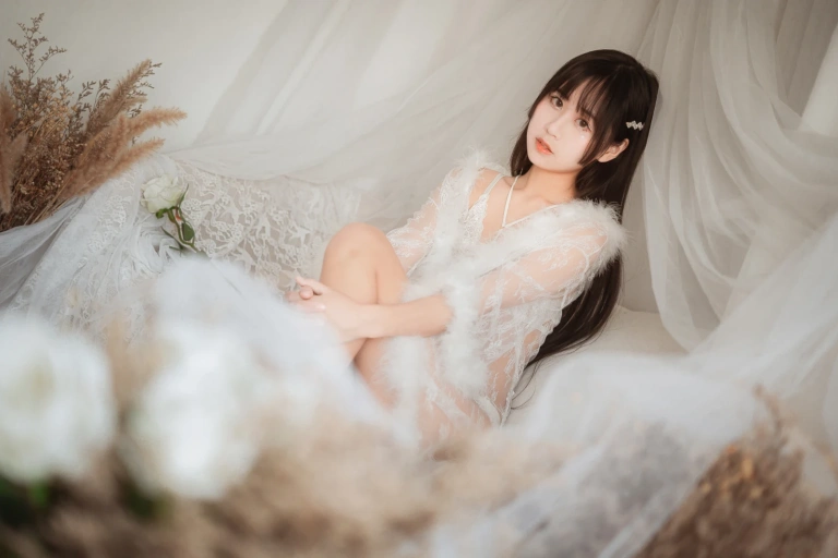 萌芽儿o0《毛绒内衣》写真图集 27P｜在线预览与图包下载