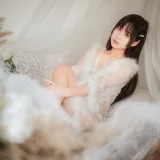 萌芽儿o0《毛绒内衣》写真图集 27P｜在线预览与图包下载