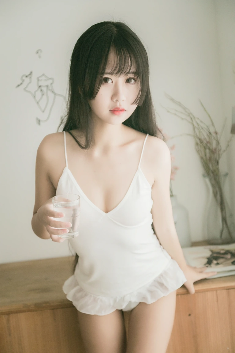 萌芽儿o0《民宿》写真图集 20P｜在线预览与图包下载