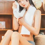 萌芽儿o0《少女午后》写真图集 40P｜在线预览与图包下载