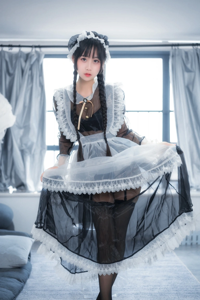 萌芽儿o0《透明女仆》写真图集 53P｜在线预览与图包下载