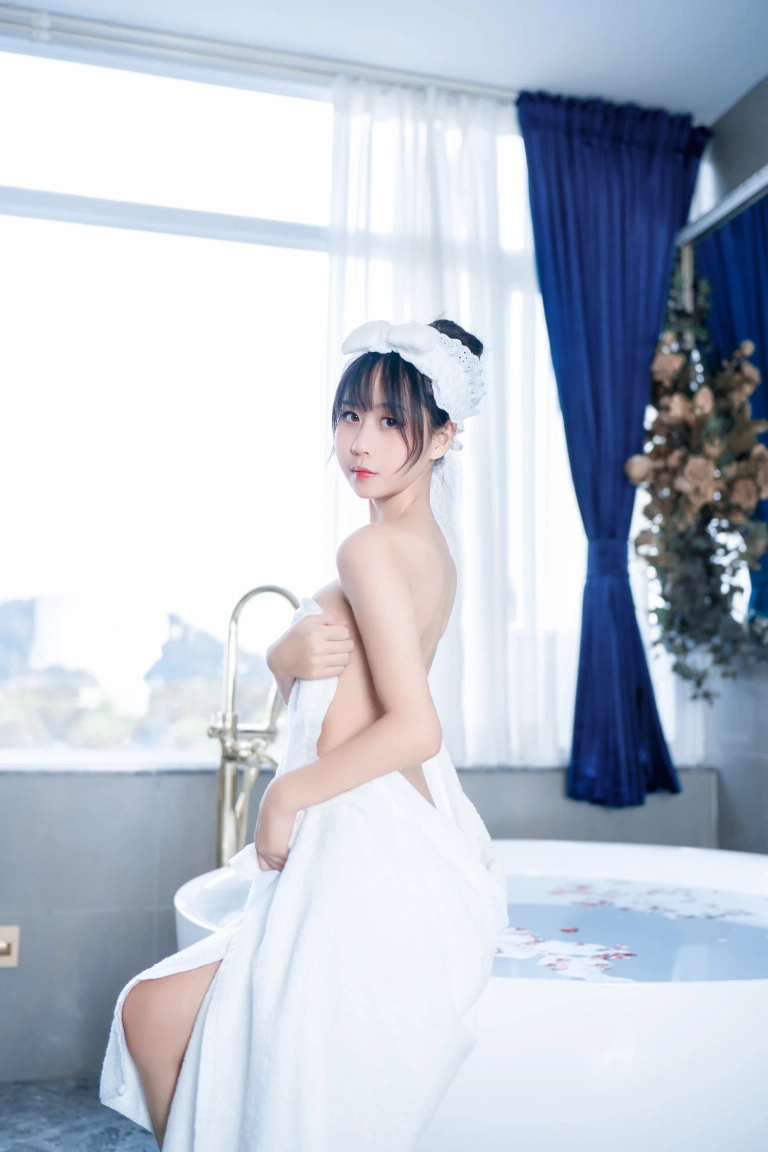 萌芽儿o0《浴巾》写真图集 27P｜在线预览与图包下载