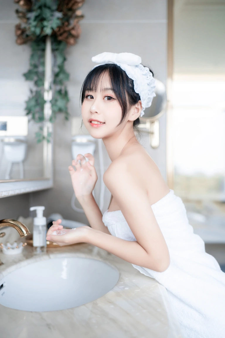 萌芽儿o0《浴巾》写真图集 27P｜在线预览与图包下载