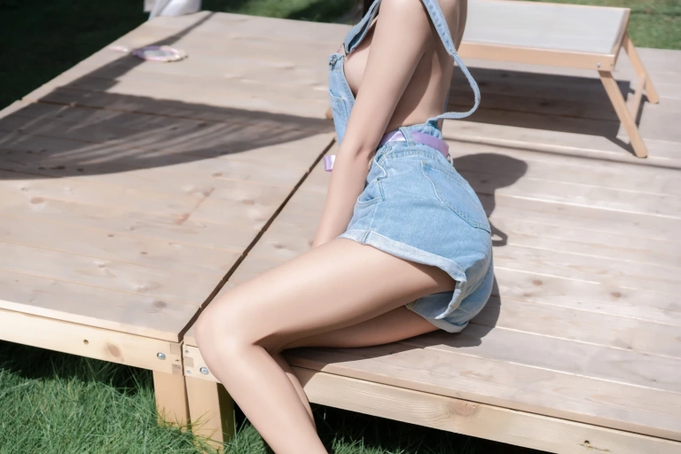 萌芽儿o0《西瓜与夏天》写真图集 33P｜在线预览与图包下载