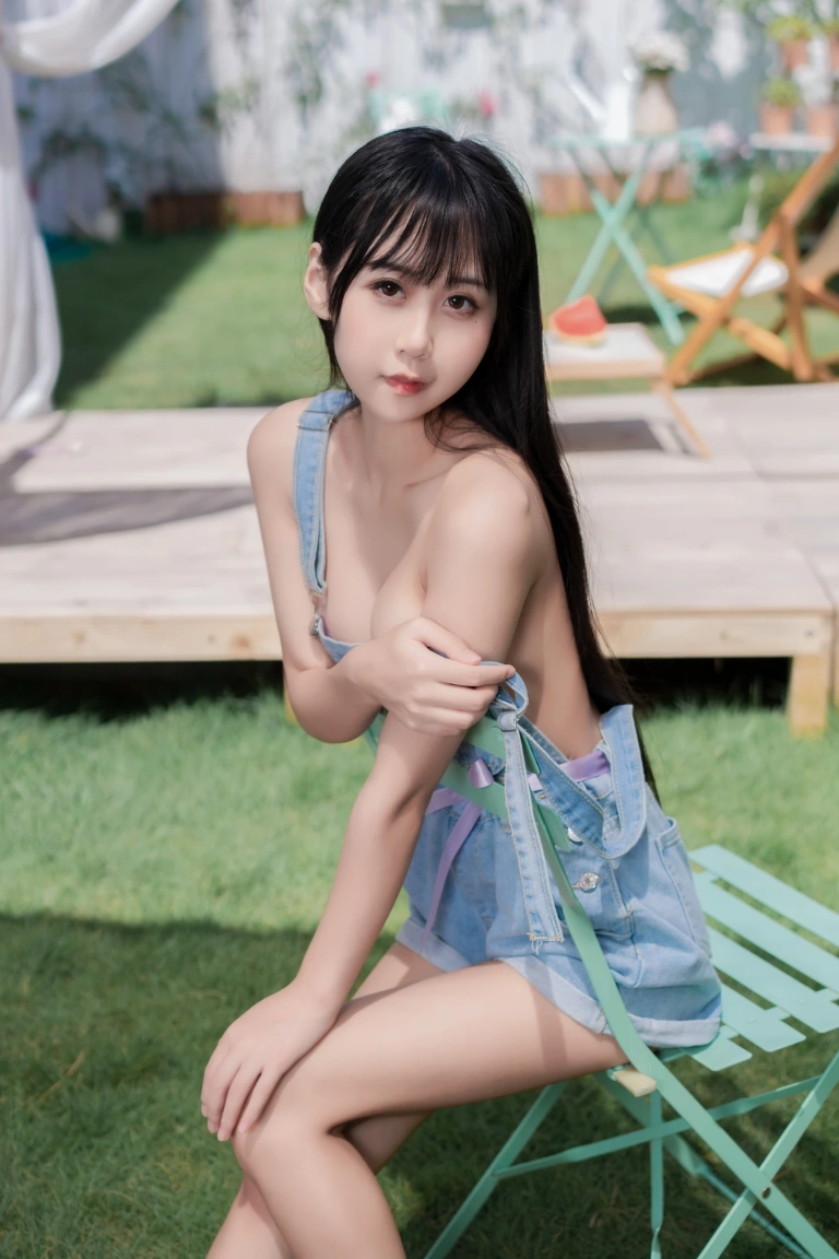 萌芽儿o0《西瓜与夏天》写真图集 33P｜在线预览与图包下载