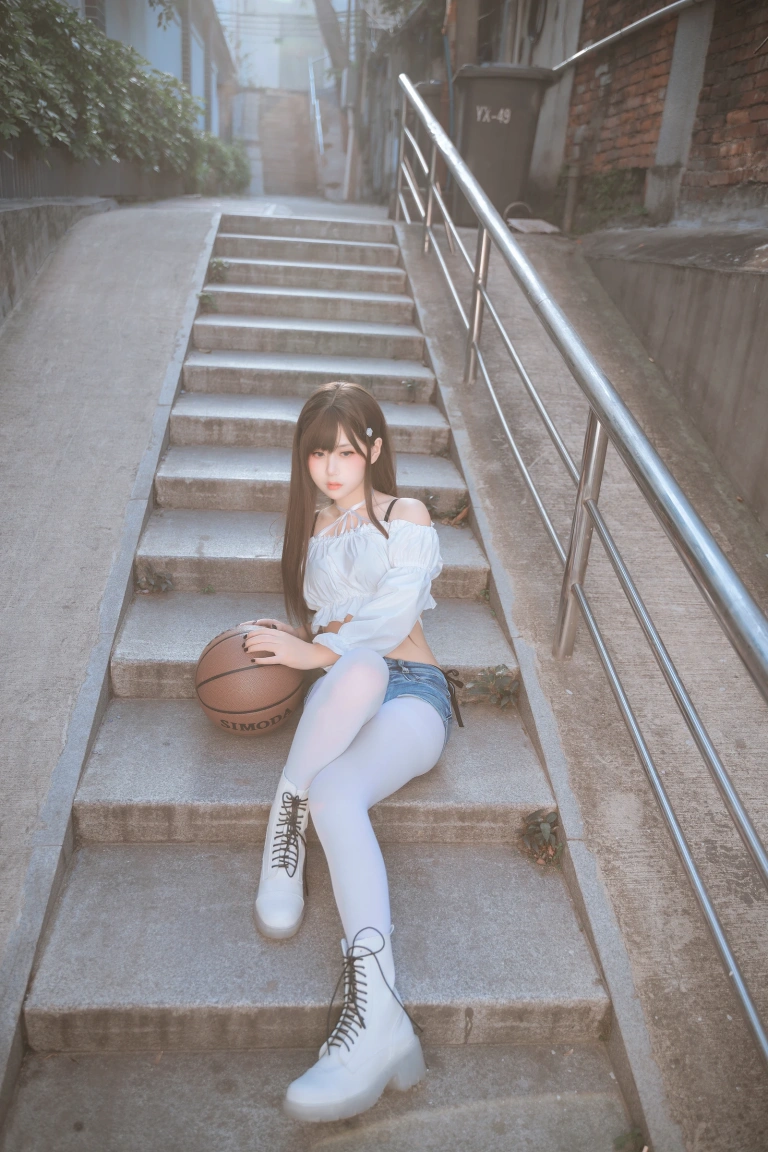 萌芽儿o0《邻家小恶魔》写真图集 47P+1V｜在线预览与图包下载