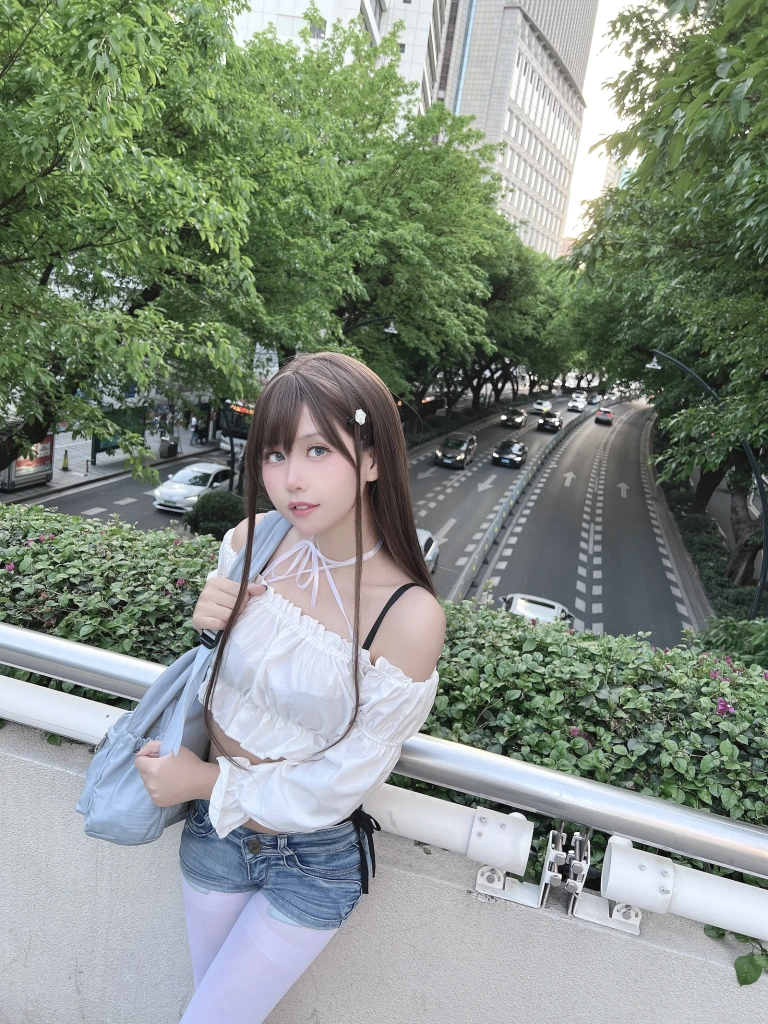 萌芽儿o0《邻家小恶魔》写真图集 47P+1V｜在线预览与图包下载