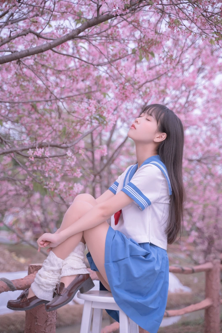 萌芽儿o0《樱花jk》写真图集 30P｜在线预览与图包下载